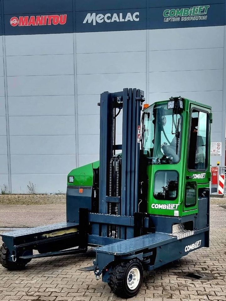 משאית הגעה ב-4 דרכים Combilift C 4000 MK4 DIESEL: תמונה 7 משאית הגעה ב-4 דרכים Combilift C 4000 MK4 DIESEL: תמונה 7
