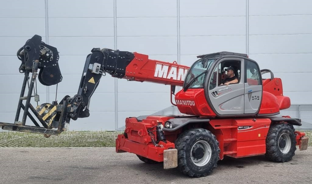 Manitou MRT 2150 Plus Privilege - מפעיל טלסקופי: תמונה 2 Manitou MRT 2150 Plus Privilege - מפעיל טלסקופי: תמונה 2