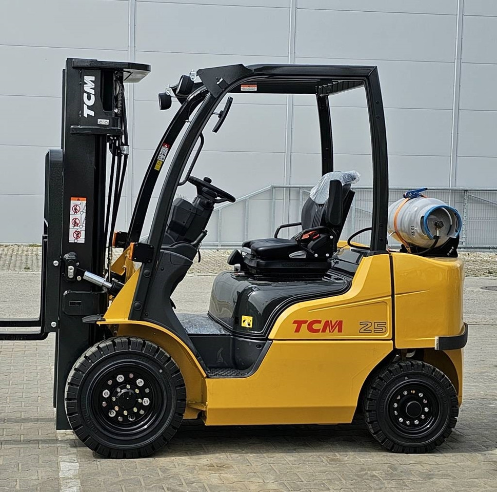 חָדָשׁ מלגזת LPG TCM FGE25-E2 UNUSED TRIPLEX 4700mm: תמונה 8