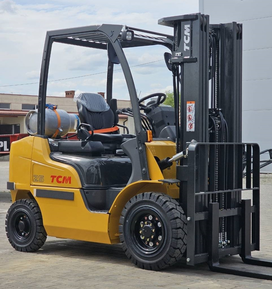 חָדָשׁ מלגזת LPG TCM FGE25-E2 UNUSED TRIPLEX 4700mm: תמונה 14