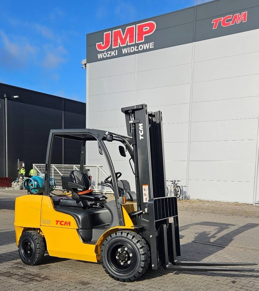 TCM FGE35-E2 BRAND NEW D3700mm - מלגזת LPG: תמונה 3 TCM FGE35-E2 BRAND NEW D3700mm - מלגזת LPG: תמונה 3