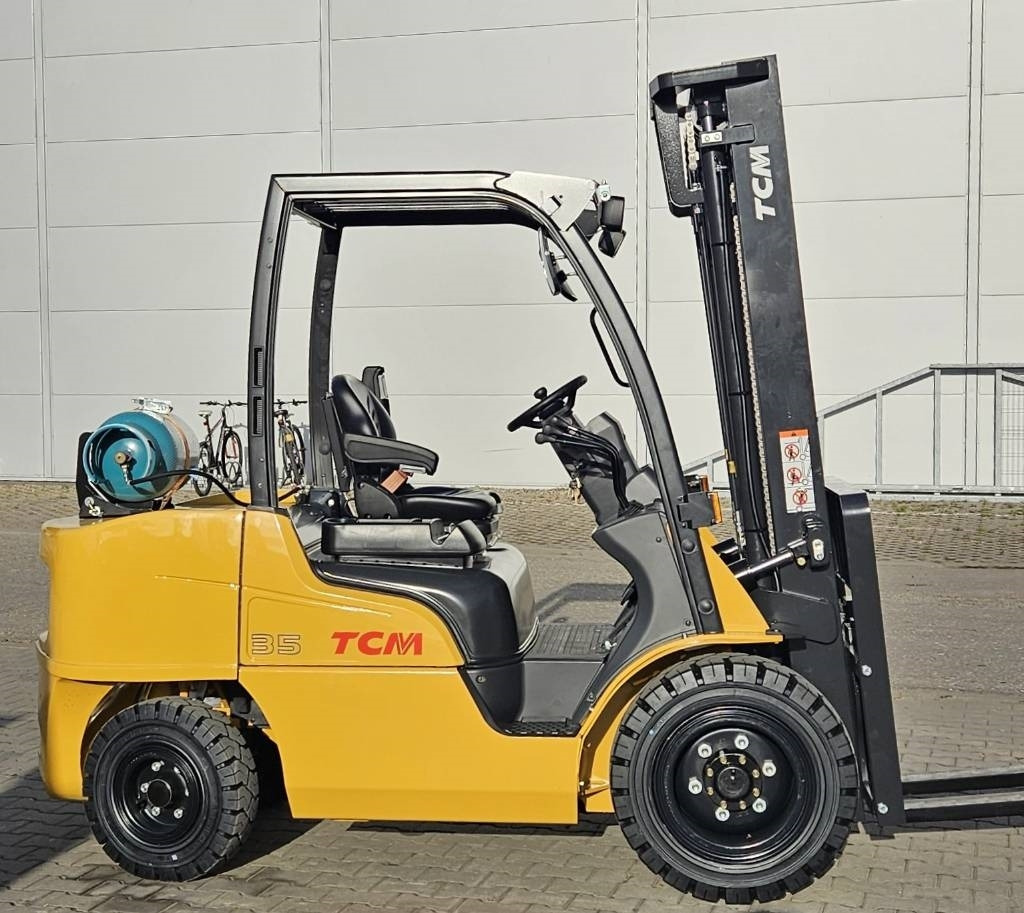 TCM FGE35-E2 BRAND NEW D3700mm - מלגזת LPG: תמונה 1 TCM FGE35-E2 BRAND NEW D3700mm - מלגזת LPG: תמונה 1