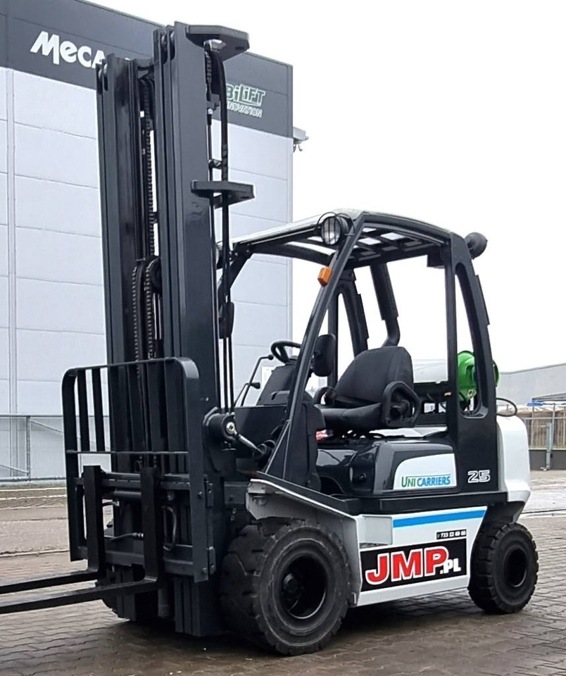 מלגזת LPG UniCarriers U1D2A25LQ DX25: תמונה 7 מלגזת LPG UniCarriers U1D2A25LQ DX25: תמונה 7