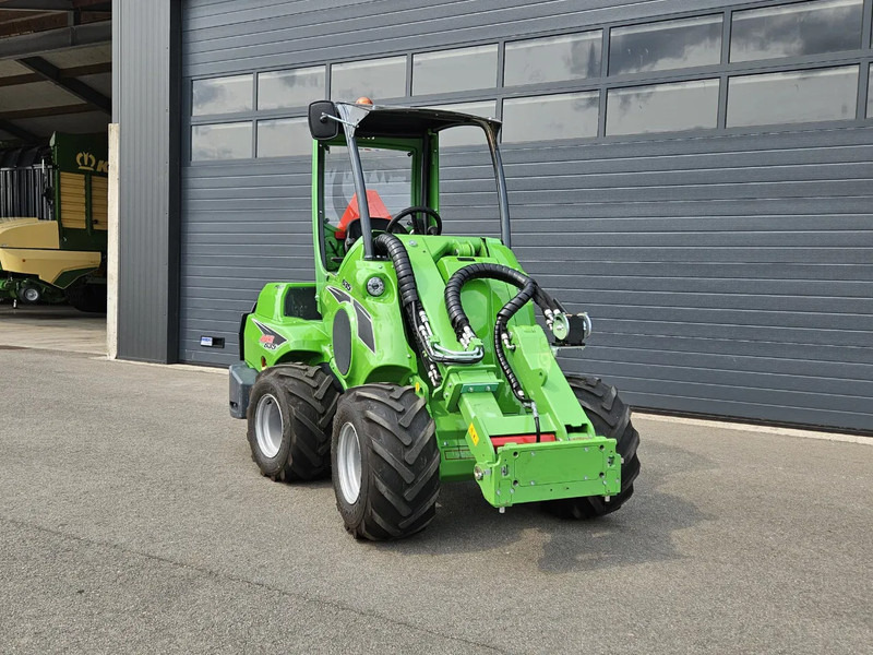 מעמיס רצועות קומפקטי Avant 635i Rental mini-shovel: תמונה 12