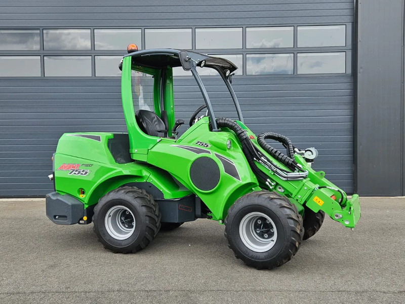 Avant 755i TDL+ mini-shovel - מעמיס רצועות קומפקטי: תמונה 2 Avant 755i TDL+ mini-shovel - מעמיס רצועות קומפקטי: תמונה 2