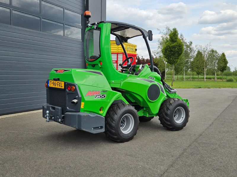 Avant 755i TDL+ mini-shovel - מעמיס רצועות קומפקטי: תמונה 4 Avant 755i TDL+ mini-shovel - מעמיס רצועות קומפקטי: תמונה 4