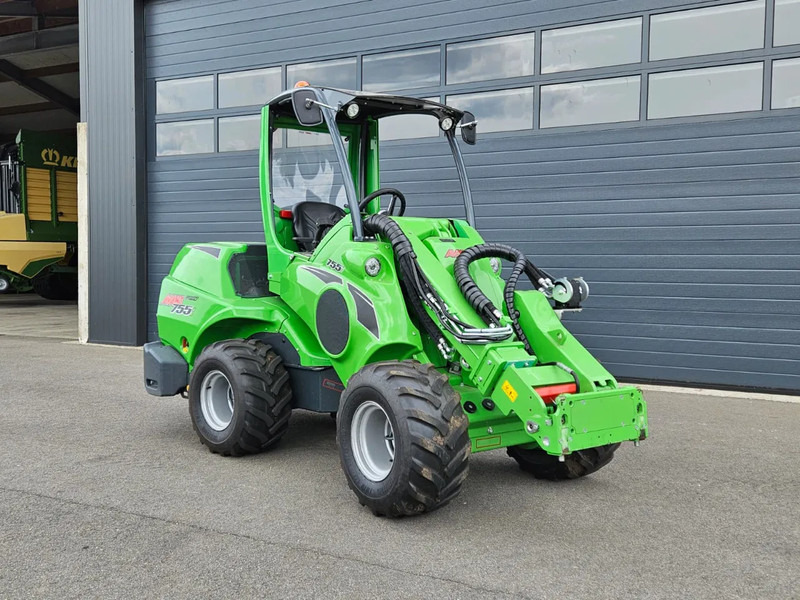 Avant 755i TDL+ mini-shovel - מעמיס רצועות קומפקטי: תמונה 1 Avant 755i TDL+ mini-shovel - מעמיס רצועות קומפקטי: תמונה 1