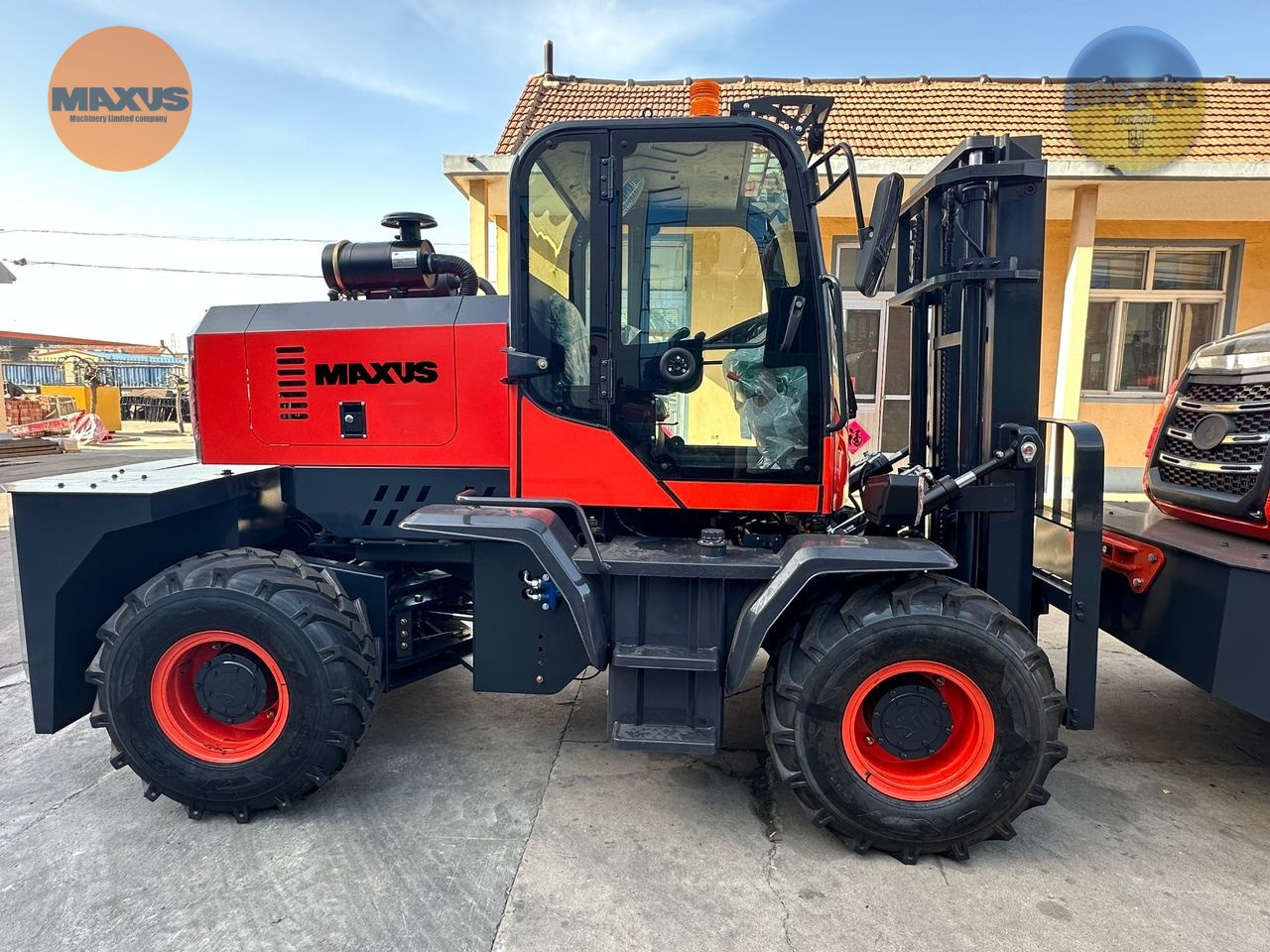 Maxus 23.04 in stock in Poland/ Wózek terenowy 4x4 / 4x4 terrain forklift / позашляховий 4x4 вилковий навантажувач / Geländestapler 4x4 Diesel - מלגזת שטח קשה: תמונה 3 Maxus 23.04 in stock in Poland/ Wózek terenowy 4x4 / 4x4 terrain forklift / позашляховий 4x4 вилковий навантажувач / Geländestapler 4x4 Diesel - מלגזת שטח קשה: תמונה 3