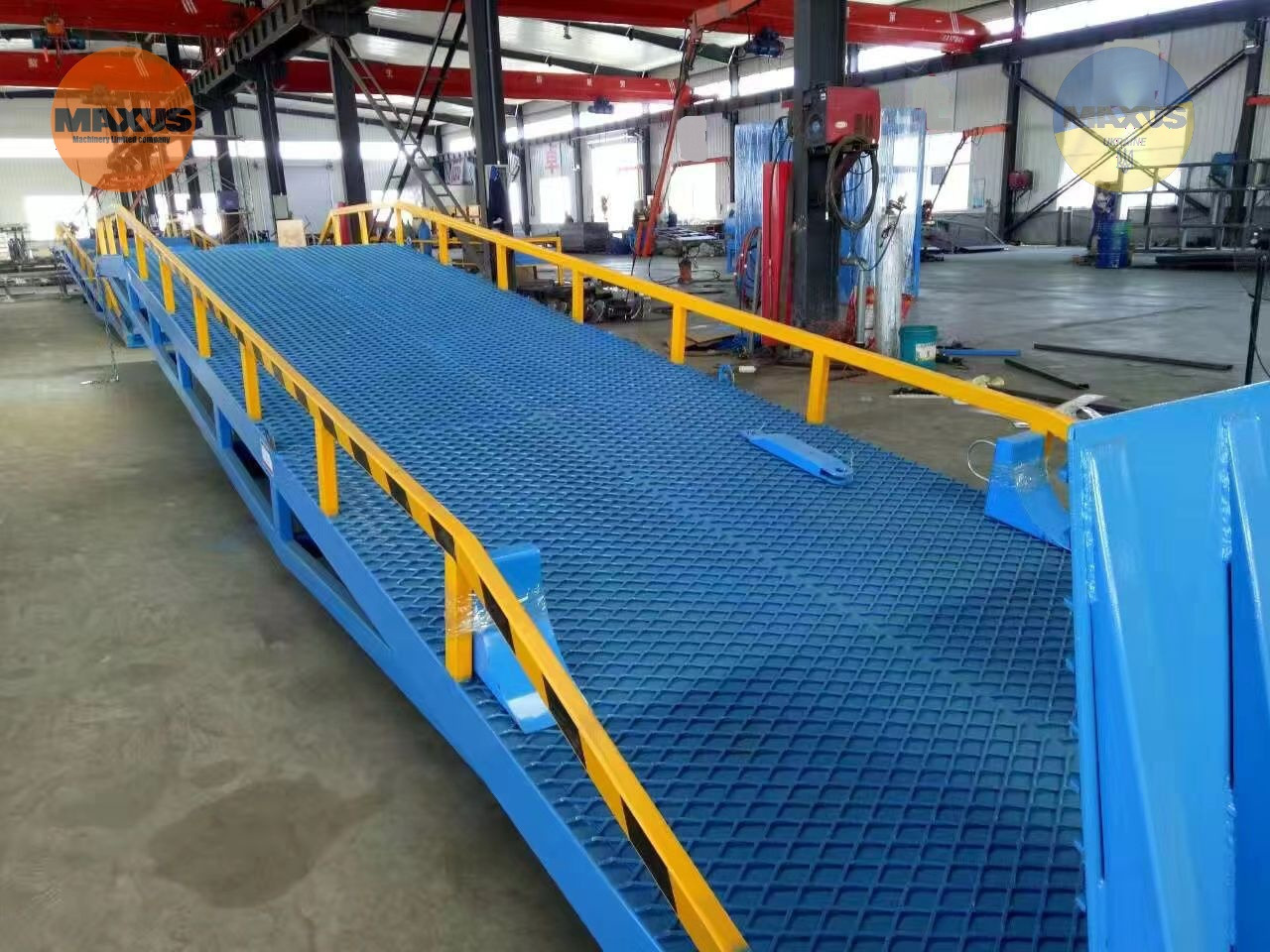 Maxus Mobilna Rampa załadunkowa 10ton/NEW mobile loading ramp with a capacity of 10 tons/NEUE mobile Ladebühne mit einer Kapazität von 10 Tonnen/Rampă mobilă de încărcare nouă cu capacitate de 10 tone/Maxus - רמפת העמסה: תמונה 3 Maxus Mobilna Rampa załadunkowa 10ton/NEW mobile loading ramp with a capacity of 10 tons/NEUE mobile Ladebühne mit einer Kapazität von 10 Tonnen/Rampă mobilă de încărcare nouă cu capacitate de 10 tone/Maxus - רמפת העמסה: תמונה 3