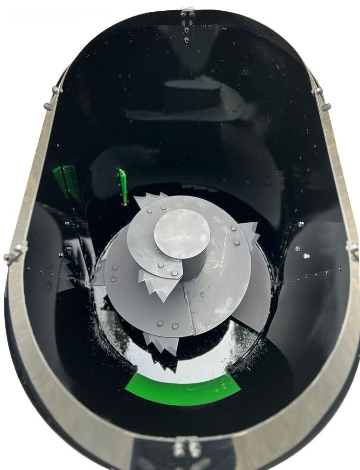 Burkon 0.5M3 Sabit Elektrikli (220V-380V) Dikey Yem Karma Makinesi - עגלת מערבל מספוא: תמונה 3 Burkon 0.5M3 Sabit Elektrikli (220V-380V) Dikey Yem Karma Makinesi - עגלת מערבל מספוא: תמונה 3
