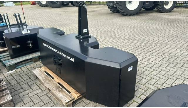 חָדָשׁ משקל נגד עבור מכונה חקלאית Gewichtenblok 2500 KG Ertscomposiet: תמונה 18