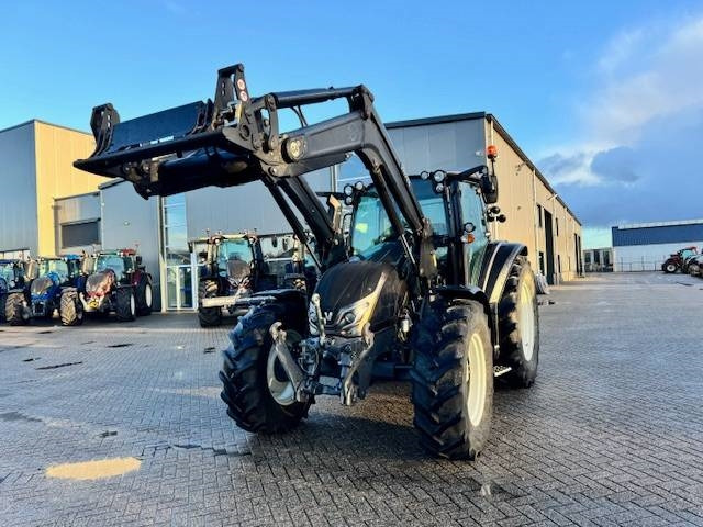 Valtra G115 hitech, 1625 uur, G4 voorlader! - טרקטור חקלאי: תמונה 3 Valtra G115 hitech, 1625 uur, G4 voorlader! - טרקטור חקלאי: תמונה 3