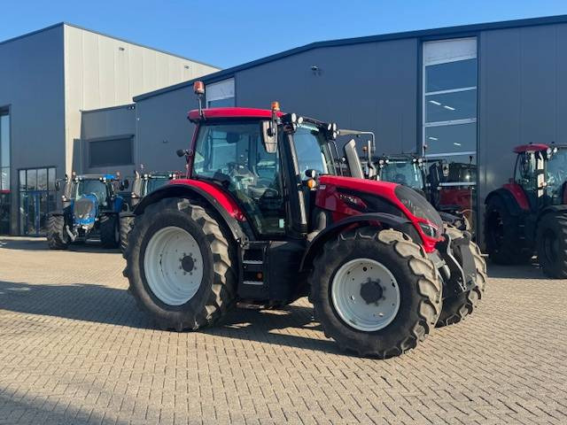 Valtra N134 Hitech - טרקטור חקלאי: תמונה 4 Valtra N134 Hitech - טרקטור חקלאי: תמונה 4