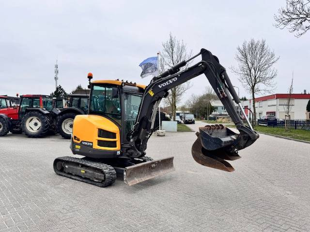 Volvo ECR35D, minikraan, 3.5 ton - מיני מחפר: תמונה 2 Volvo ECR35D, minikraan, 3.5 ton - מיני מחפר: תמונה 2