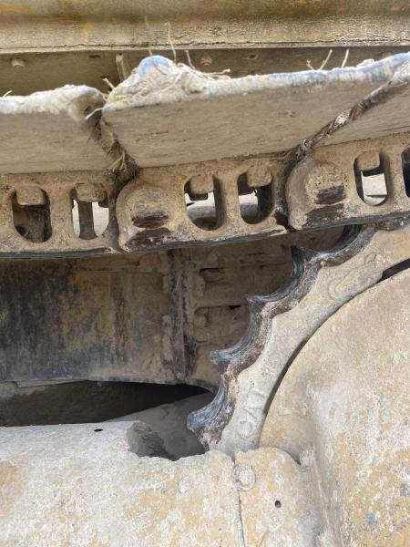 דחפור Caterpillar D4D: תמונה 13