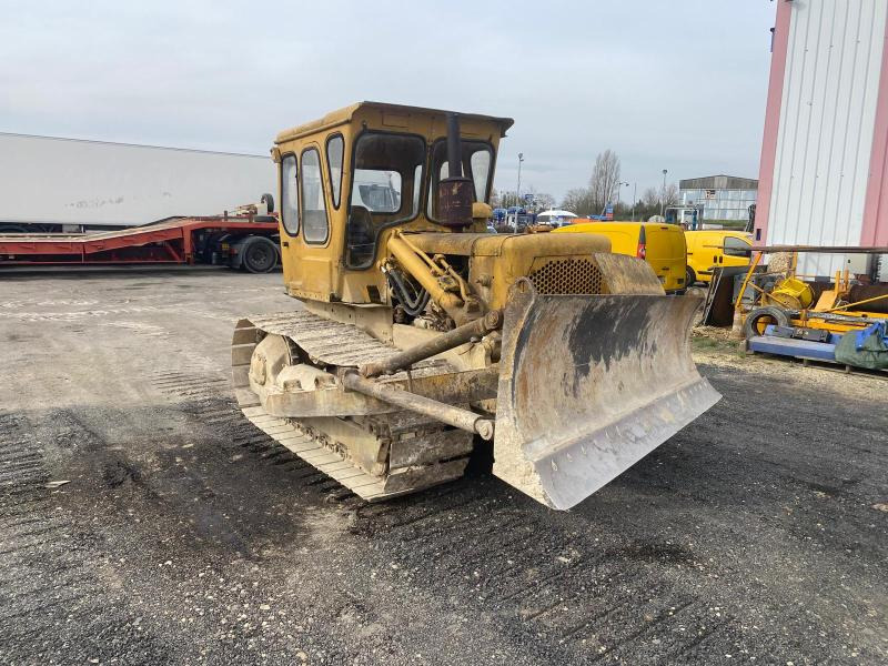 Caterpillar D4D - דחפור: תמונה 1 Caterpillar D4D - דחפור: תמונה 1