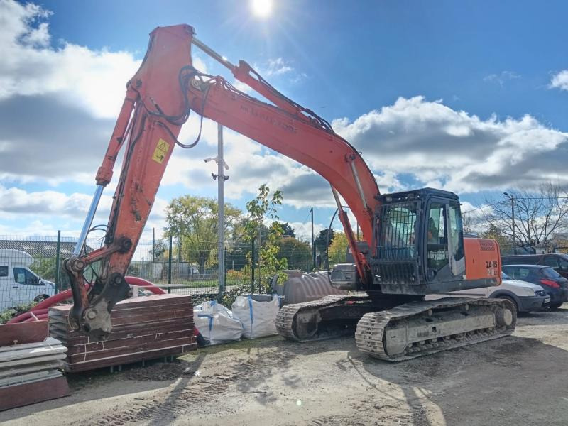 Hitachi ZX210LC-3 - מחפר סורק: תמונה 2 Hitachi ZX210LC-3 - מחפר סורק: תמונה 2