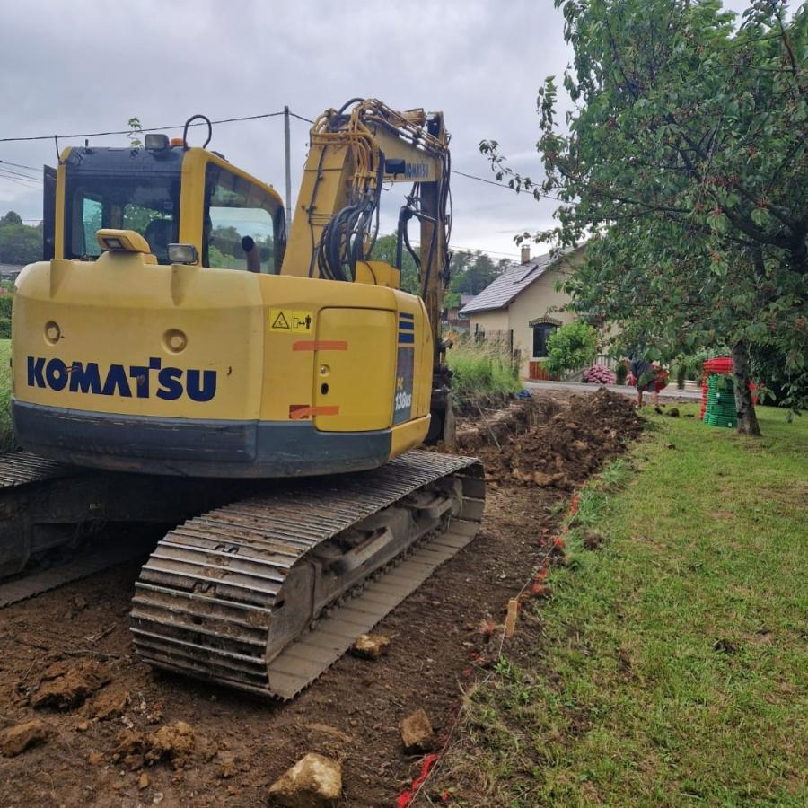 Komatsu PC138US-8 - מחפר סורק: תמונה 2 Komatsu PC138US-8 - מחפר סורק: תמונה 2