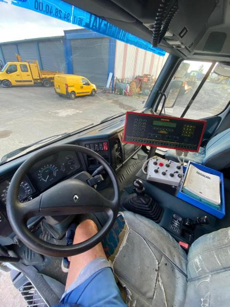 הַחכָּרָה Renault Premium 300 CV Renault Premium 300 CV: תמונה 11