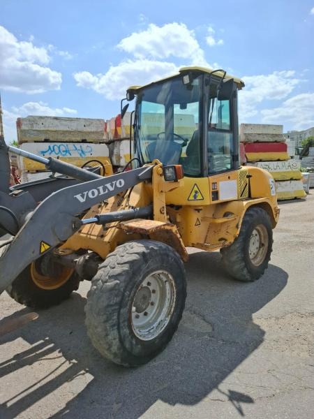 Volvo L 30 - מעמיס גלגלים: תמונה 2 Volvo L 30 - מעמיס גלגלים: תמונה 2