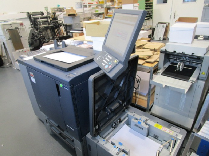 KONICA MINOLTA DEVELOP INEO+1060L - מכונת הדפסה דיגיטלית: תמונה 2 KONICA MINOLTA DEVELOP INEO+1060L - מכונת הדפסה דיגיטלית: תמונה 2