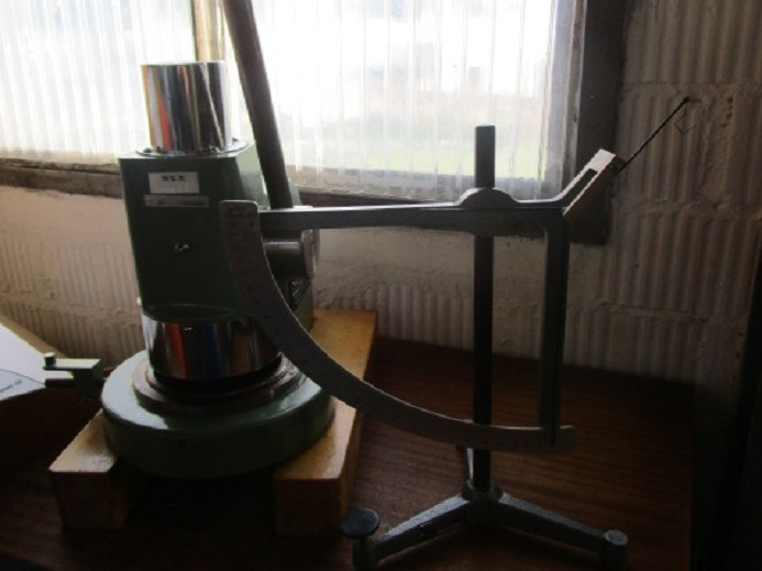 MECHANISCHE PAPIERWAAGE MIT HANDPROBE STANZE - מכונת הדפסה: תמונה 3 MECHANISCHE PAPIERWAAGE MIT HANDPROBE STANZE - מכונת הדפסה: תמונה 3