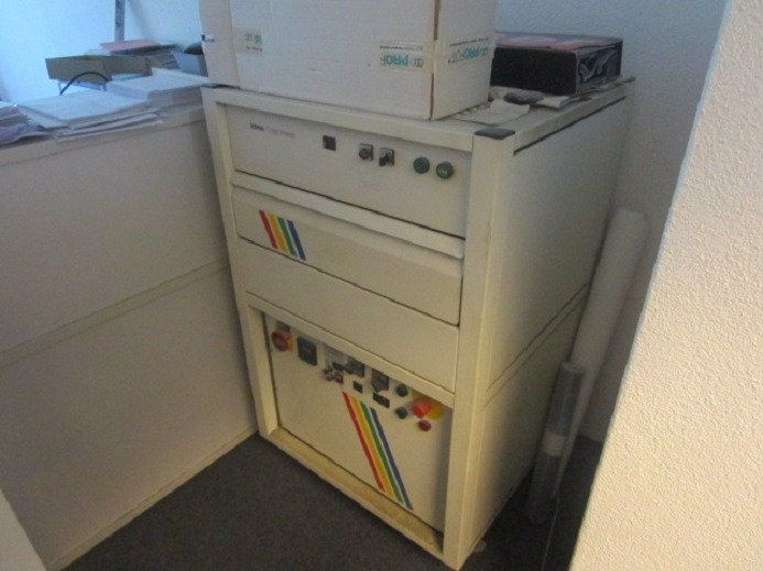 PNEUMATISCHE TRANSFERPRESSEN – HITZEPRESSE FÜR T-SHIRT DRUCK –  INTRON COPY PRESS 300 220 070 - מכונת הדפסה: תמונה 1 PNEUMATISCHE TRANSFERPRESSEN – HITZEPRESSE FÜR T-SHIRT DRUCK –  INTRON COPY PRESS 300 220 070 - מכונת הדפסה: תמונה 1