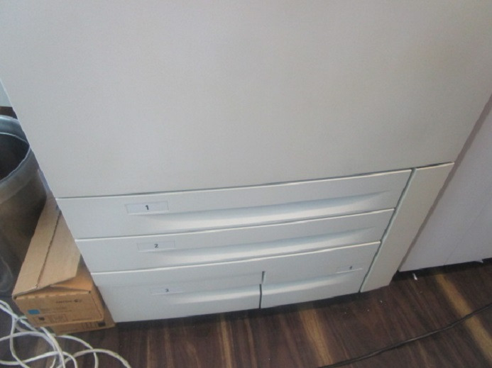XEROX DC250 (Drucken, Kopieren, Scannen) mit Broschürenfinischer - מכונת הדפסה דיגיטלית: תמונה 5 XEROX DC250 (Drucken, Kopieren, Scannen) mit Broschürenfinischer - מכונת הדפסה דיגיטלית: תמונה 5
