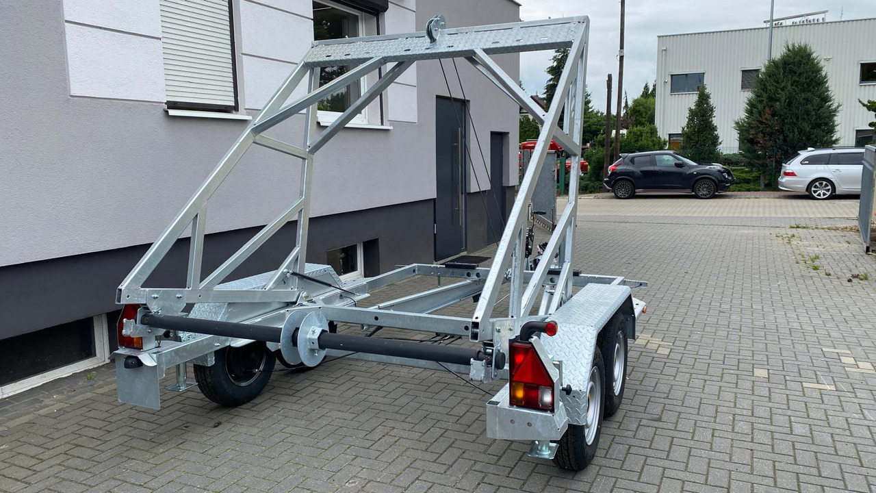 PRZYCZEPA WARK KABLOWA Z WCIĄGARKĄ RĘCZNĄ, DMC 3500 KG / WARK Cable Trailer with Manual Winch, DMC 3500 KG - נגרר לגלגל כבלים: תמונה 4 PRZYCZEPA WARK KABLOWA Z WCIĄGARKĄ RĘCZNĄ, DMC 3500 KG / WARK Cable Trailer with Manual Winch, DMC 3500 KG - נגרר לגלגל כבלים: תמונה 4