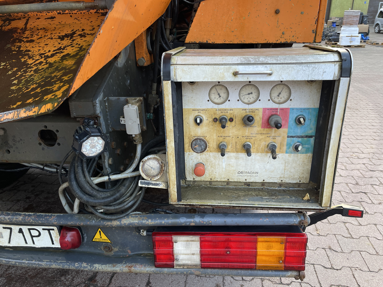 משאית ואקום Mercedes-Benz 2531L: תמונה 13