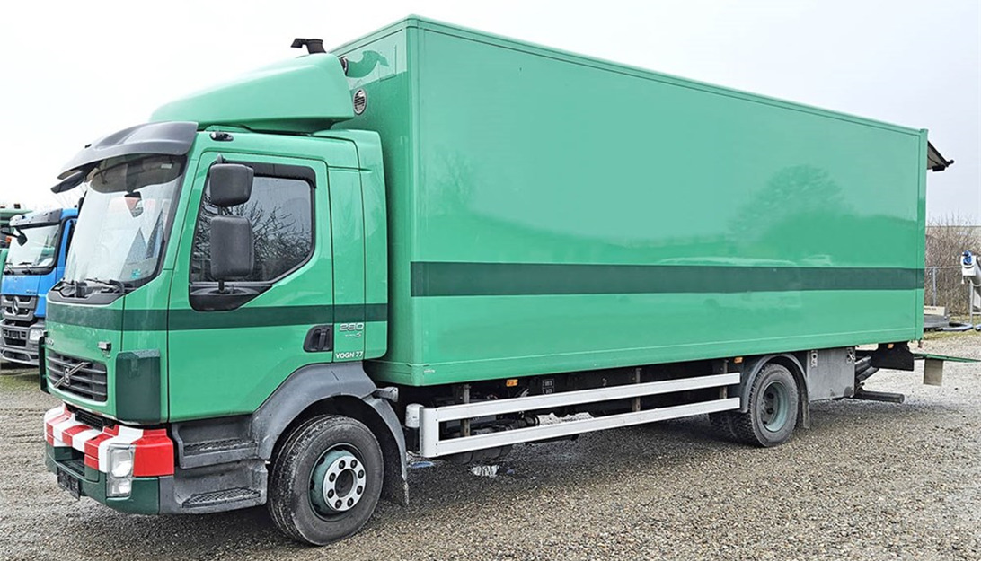 Volvo Industrial pressure washer - כלי רכב עירוני/ מיוחד: תמונה 1 Volvo Industrial pressure washer - כלי רכב עירוני/ מיוחד: תמונה 1