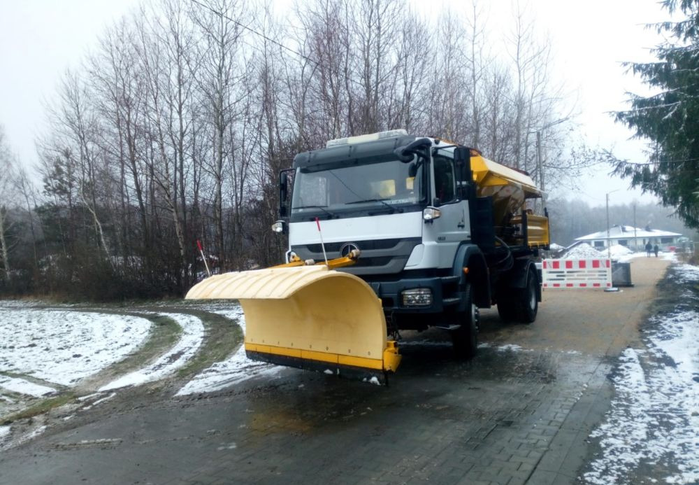 Mercedes-Benz Axor 1824 - מפלסת שלג: תמונה 1 Mercedes-Benz Axor 1824 - מפלסת שלג: תמונה 1