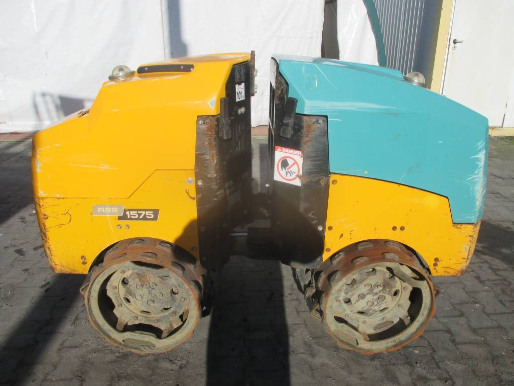 Ammann ARR 1575 - רולר כביש: תמונה 1 Ammann ARR 1575 - רולר כביש: תמונה 1