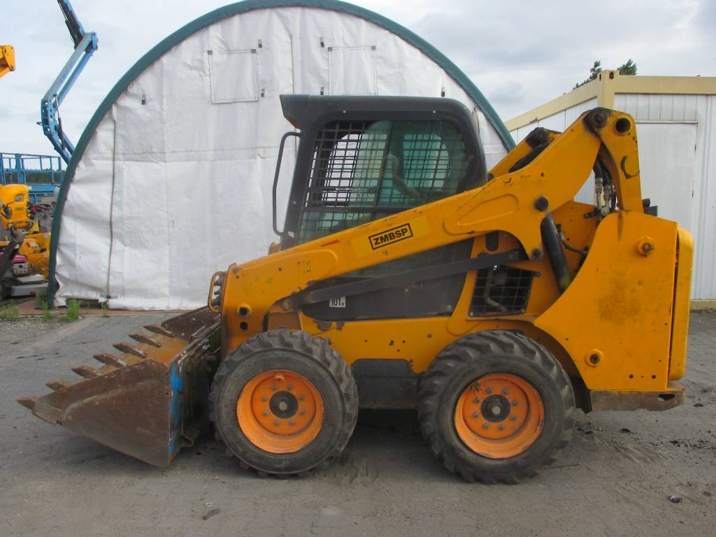 Bobcat S 530 - מעמיס היגוי החלקה: תמונה 1 Bobcat S 530 - מעמיס היגוי החלקה: תמונה 1