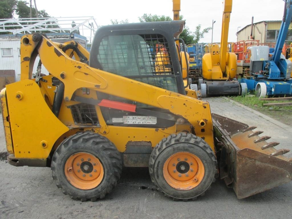 Bobcat S 530 - מעמיס היגוי החלקה: תמונה 5 Bobcat S 530 - מעמיס היגוי החלקה: תמונה 5