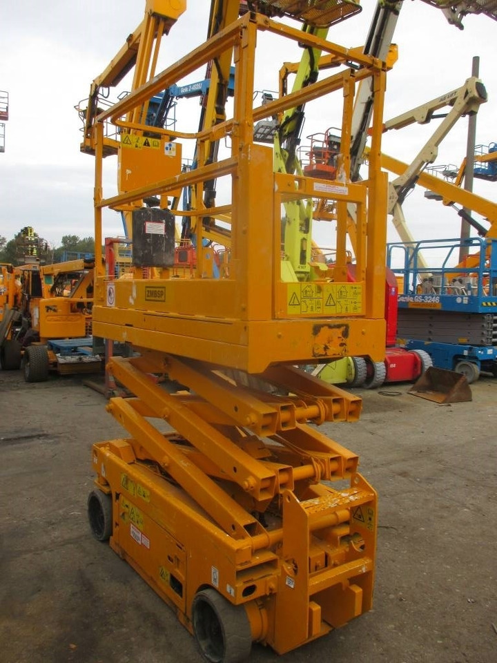 Genie GS 1532 - מעלית מספריים: תמונה 4 Genie GS 1532 - מעלית מספריים: תמונה 4