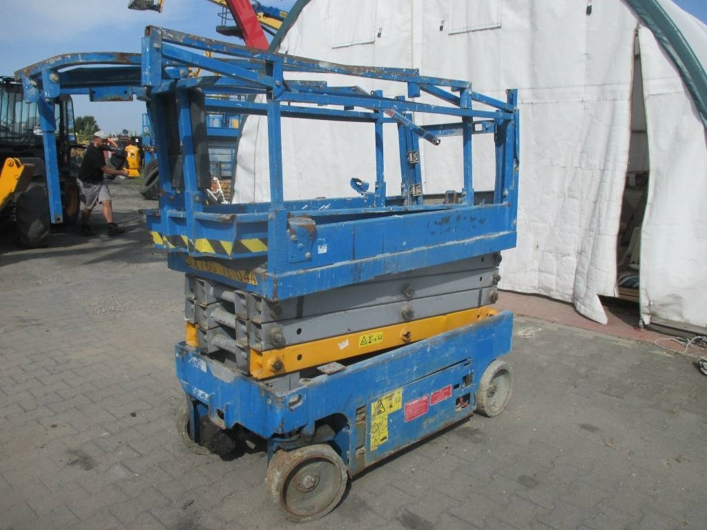 Genie GS 1932 - מעלית מספריים: תמונה 2 Genie GS 1932 - מעלית מספריים: תמונה 2