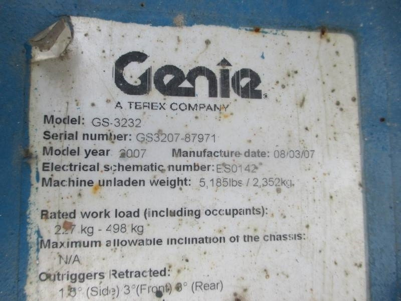 Genie GS 3232 - מעלית מספריים: תמונה 2 Genie GS 3232 - מעלית מספריים: תמונה 2