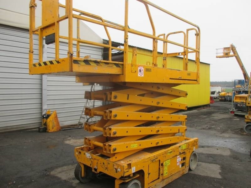 Genie GS 3246 - מעלית מספריים: תמונה 2 Genie GS 3246 - מעלית מספריים: תמונה 2