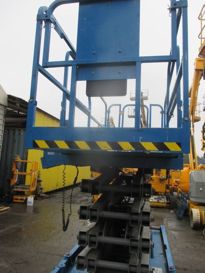 Genie GS 3246 - מעלית מספריים: תמונה 3 Genie GS 3246 - מעלית מספריים: תמונה 3