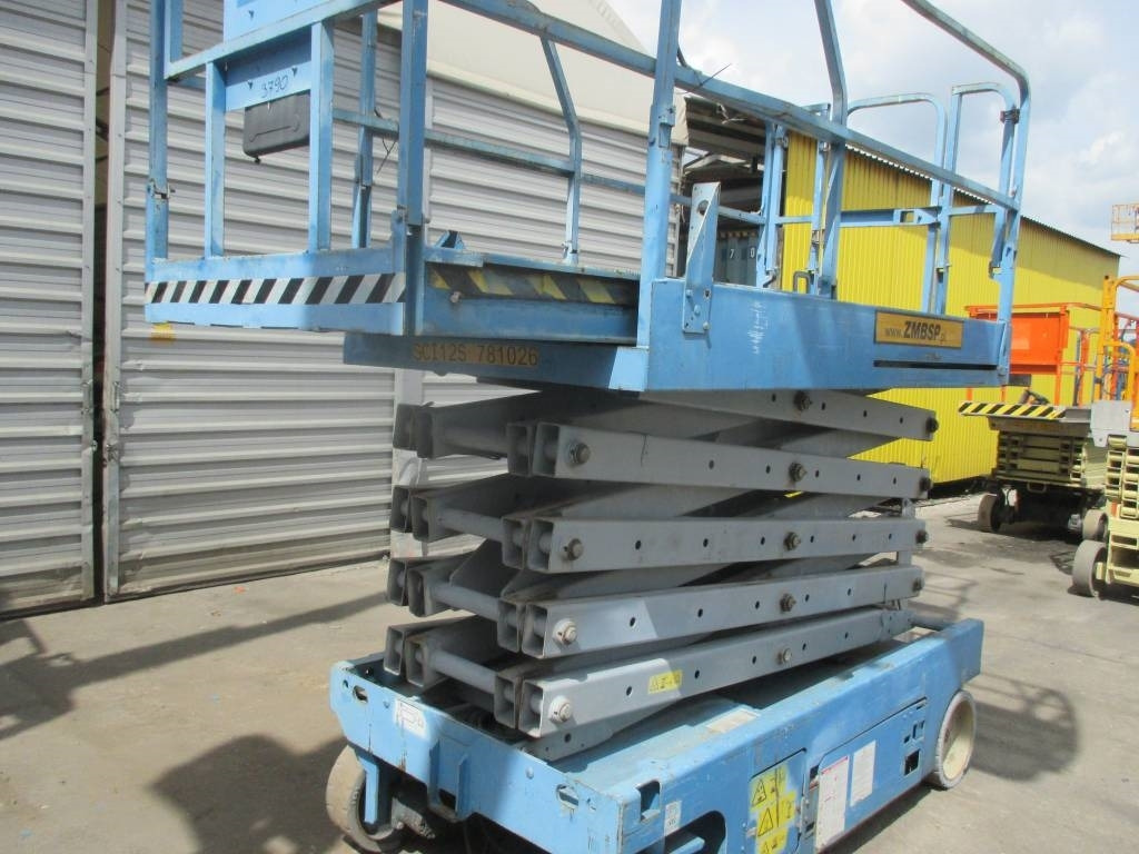 Genie GS 3246  - מעלית מספריים: תמונה 2 Genie GS 3246  - מעלית מספריים: תמונה 2