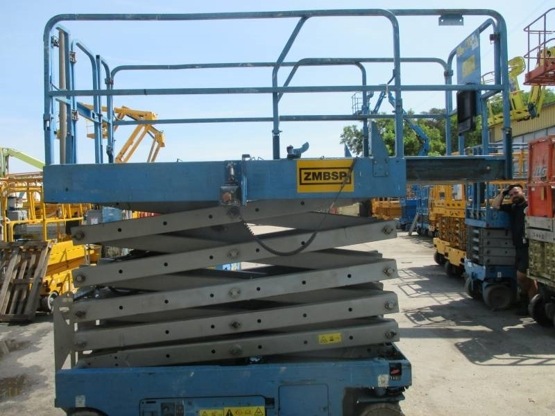 Genie GS 3246 - מעלית מספריים: תמונה 5 Genie GS 3246 - מעלית מספריים: תמונה 5