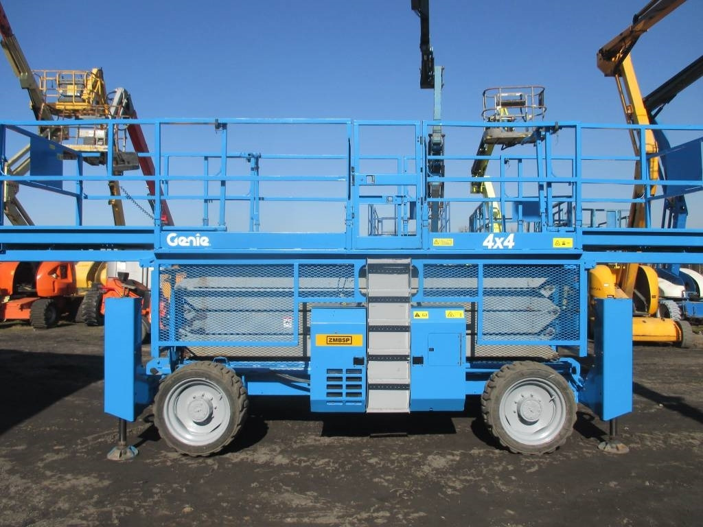 Genie GS 4390 RT - מעלית מספריים: תמונה 1 Genie GS 4390 RT - מעלית מספריים: תמונה 1