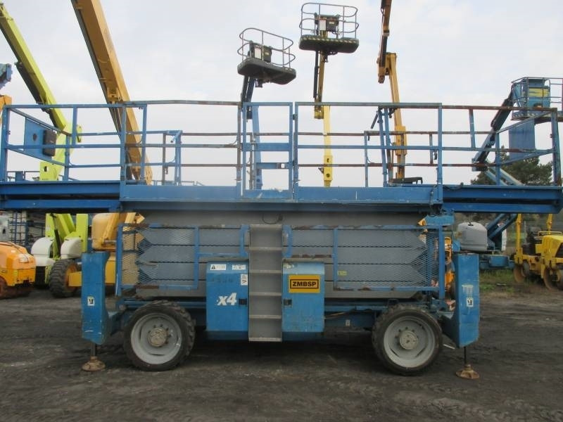 Genie GS 5390 RT - מעלית מספריים: תמונה 2 Genie GS 5390 RT - מעלית מספריים: תמונה 2