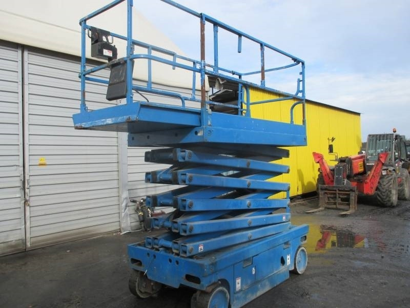 Haulotte Compact 14 - מעלית מספריים: תמונה 2 Haulotte Compact 14 - מעלית מספריים: תמונה 2