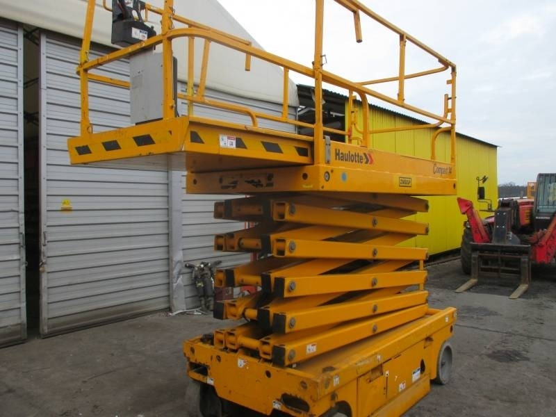 Haulotte Compact 14 - מעלית מספריים: תמונה 2 Haulotte Compact 14 - מעלית מספריים: תמונה 2