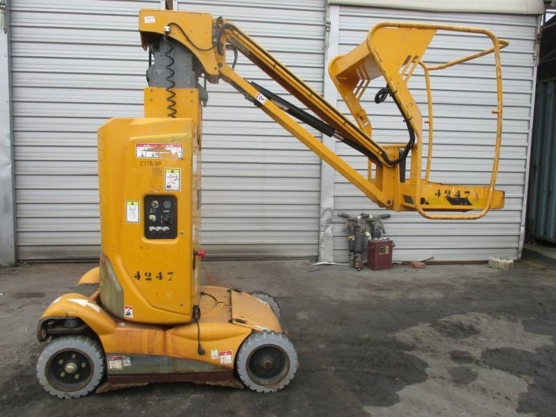 Haulotte Star 10 - מעלית תורן אנכית: תמונה 1 Haulotte Star 10 - מעלית תורן אנכית: תמונה 1