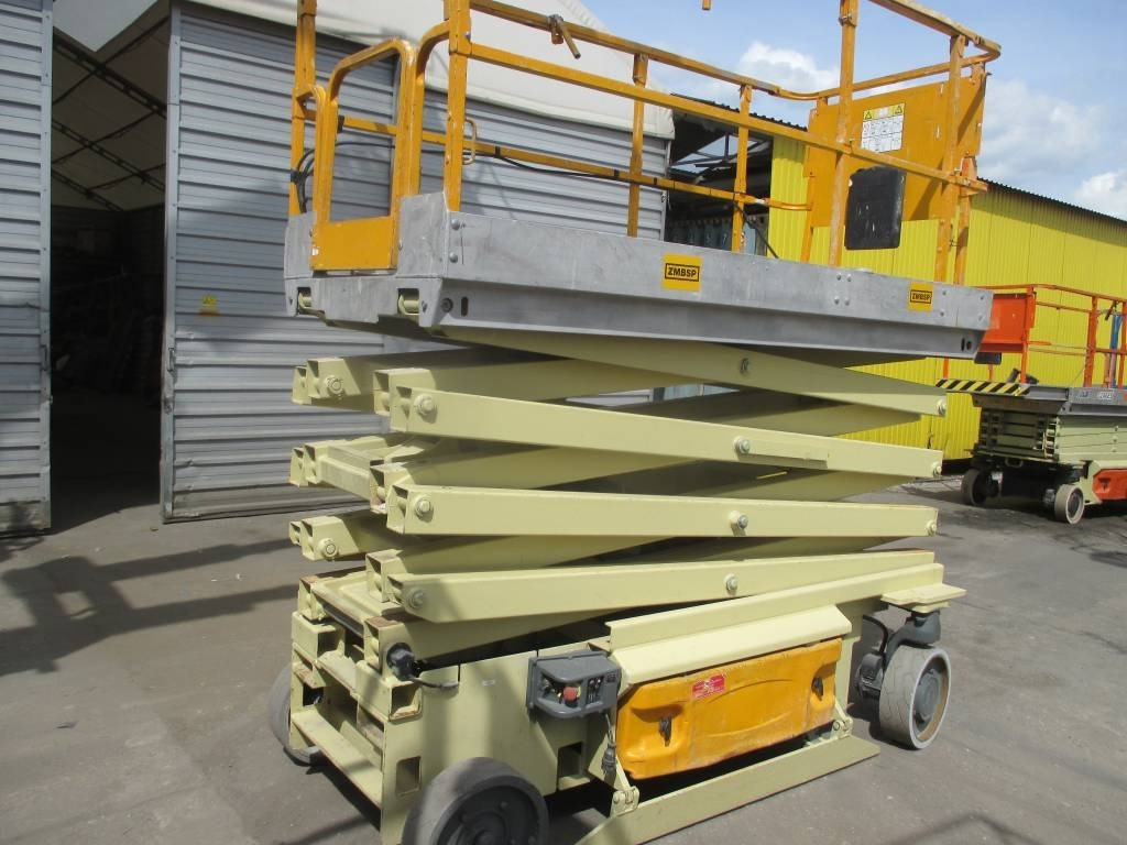 JLG 3246 ES - מעלית מספריים: תמונה 2 JLG 3246 ES - מעלית מספריים: תמונה 2