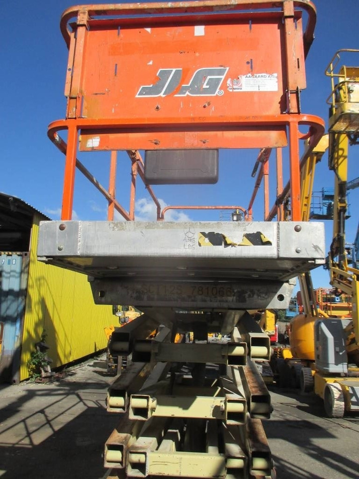 JLG 3246 ES  - מעלית מספריים: תמונה 3 JLG 3246 ES  - מעלית מספריים: תמונה 3