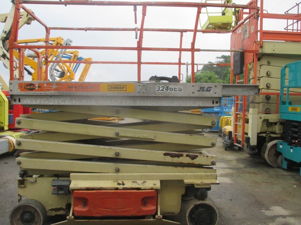 JLG 3246 ES - מעלית מספריים: תמונה 5 JLG 3246 ES - מעלית מספריים: תמונה 5